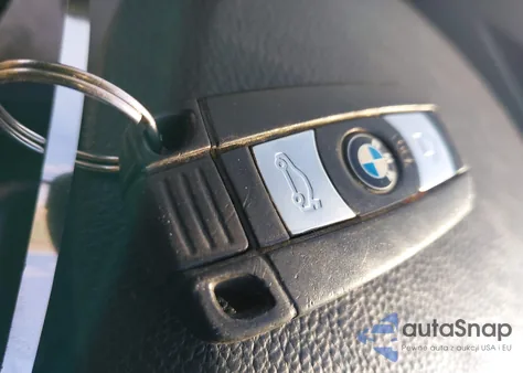 2010 BMW 128I z USA, uszkodzony, nr VIN WBAUP9C56AVL89186